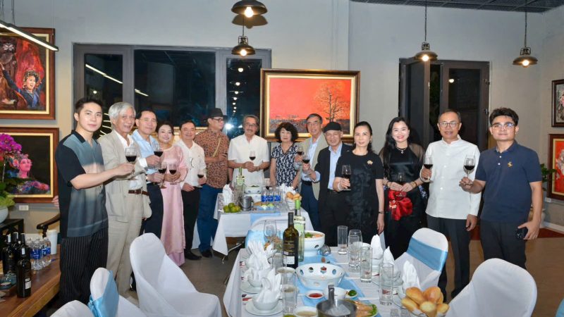 Lời mời trân trọng từ Phòng tranh “The Hung Arts” tại B3 Sunshine City